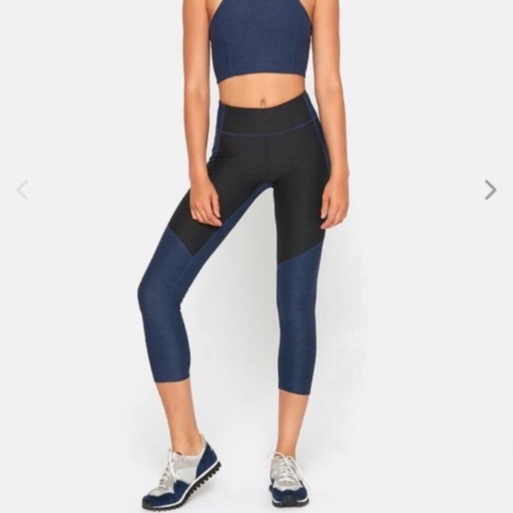 OV cropped two tone leggings